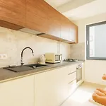 Riverside 45 Free Parking Apartment *